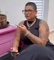 T0902006 Essa mãe tinha que fazer todos os trabalhos doméstico da sua filha, sem saber que isso aconteceria part2