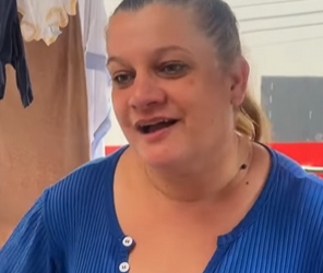 T0802003 Comprou um celular de mil reais olha as condições em que ela vivia P2