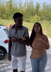 T1721027 Aluga casa também quer comer sentar na mesa part2