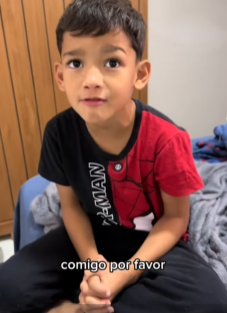 T0304016 Quando filho ia contar tudo pra irmã pai apareceu P2